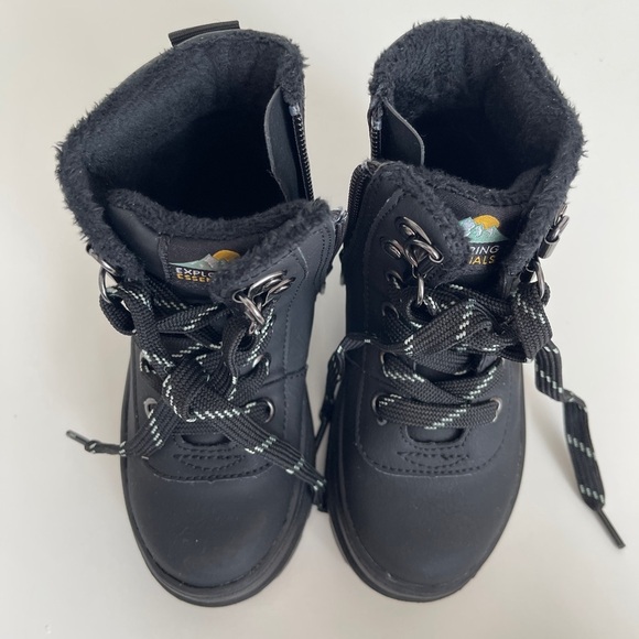 COPY - Toddler Boots from H&M - Picture 3 of 4